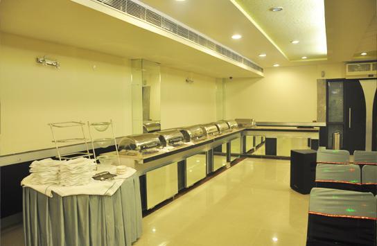 Hotel Silver Stone Лудяна Екстериор снимка